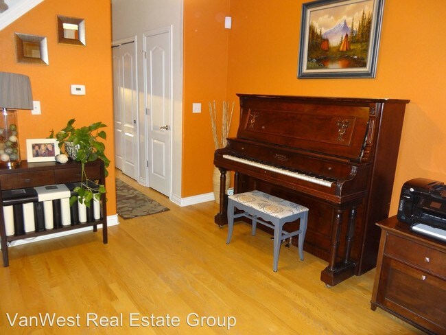 Building Photo - 2 br, 2 bath House - 3523 Quitman Street