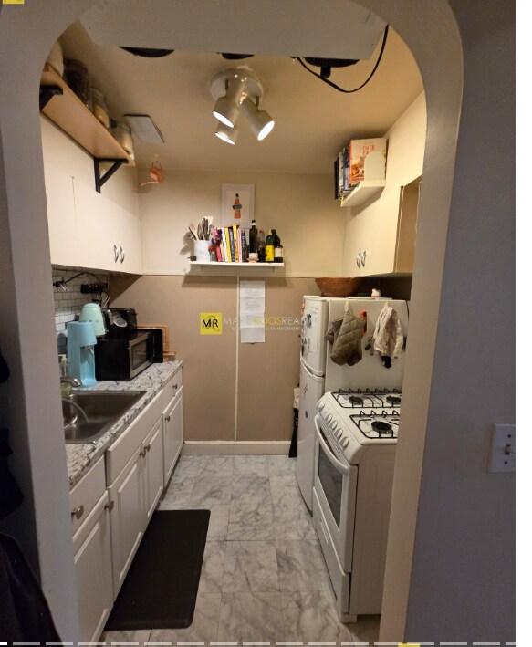 Building Photo - 249 Commonwealth Ave