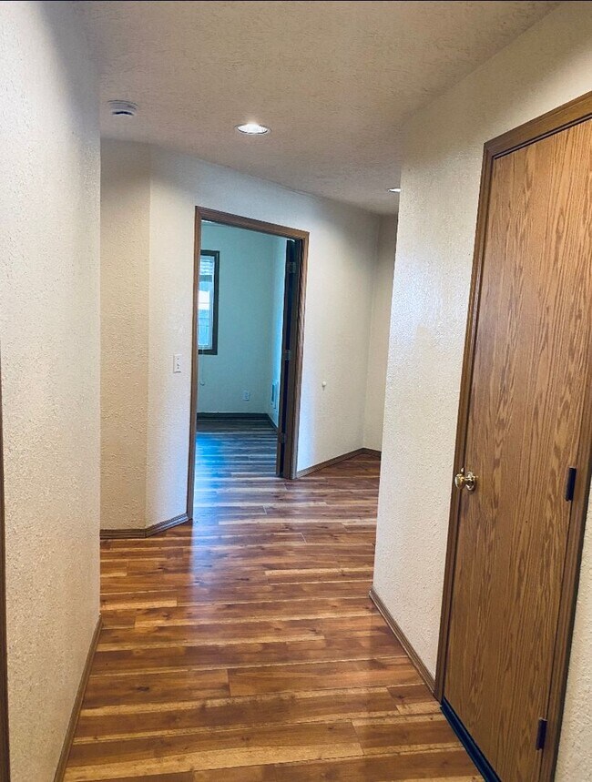 Foto del edificio - Silverton Duplex #13146