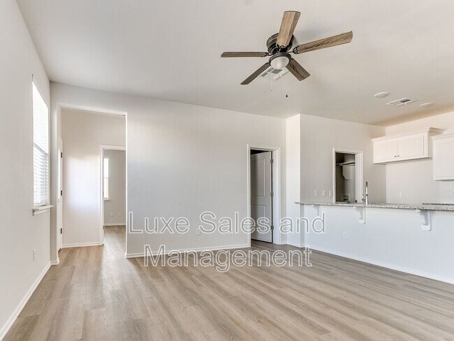 Foto del edificio - 8014 NW 105th Terrace