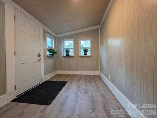 Foto del edificio - 4723 Linden St