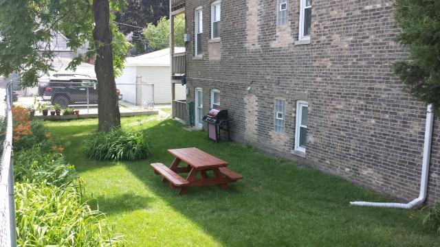 Building Photo - 5 bedroom in Chicago IL 60647