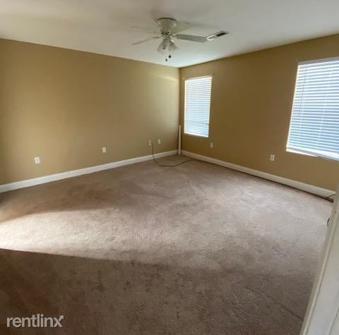 Building Photo - 2 br, 2 bath Townhome - 104 Jacob Lane