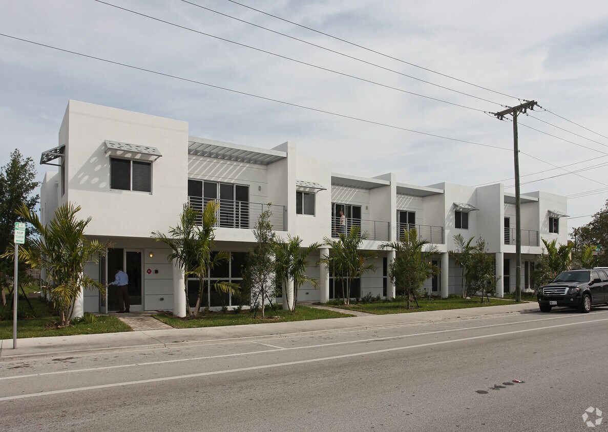 Primary Photo - Urban Arts Lofts