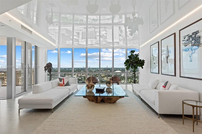 Foto del edificio - 851 NE 1st Ave