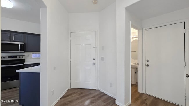 Building Photo - 11421 W Pima St