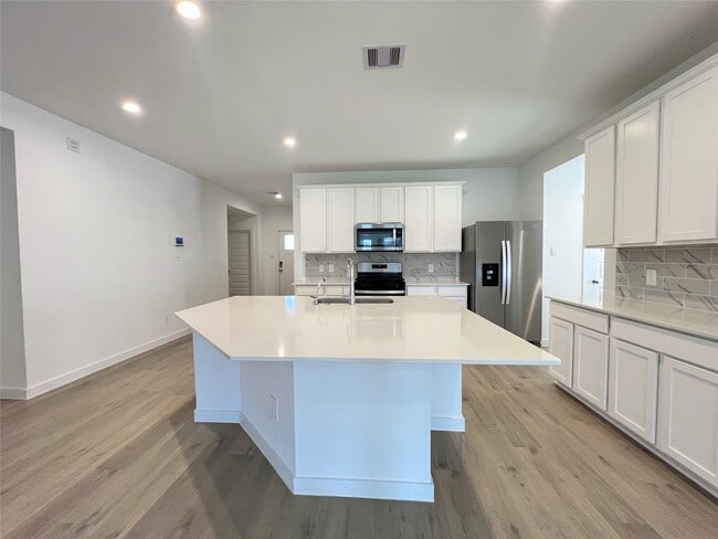 Building Photo - 30243 Lone Peak Dr