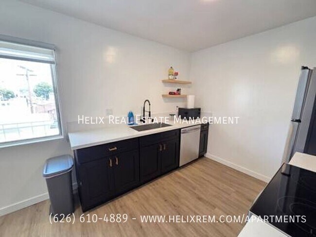 Foto del edificio - 1313 Huntington Dr