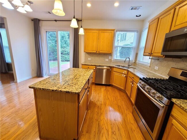Building Photo - 3842 Coventry Park Ln