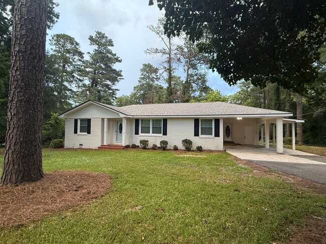 Building Photo - 311 Wesleyan Dr