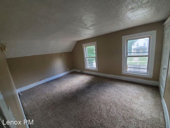 Building Photo - 2 br, 1.5 bath House - 335 Whittemore