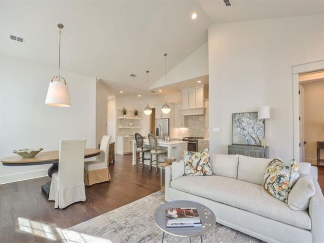 Foto del edificio - Paired Townhome in Camellia Oaks