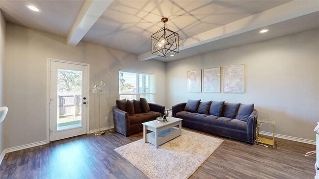 Building Photo - 2907 Papa Bear Dr