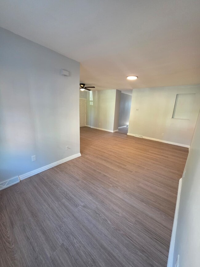 Building Photo - 1609 Brighton Pl