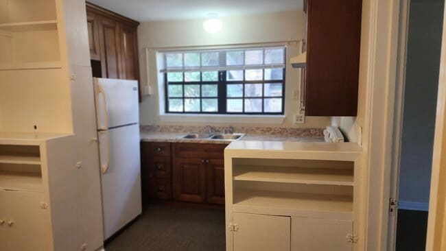 Building Photo - 2849 Herschel St