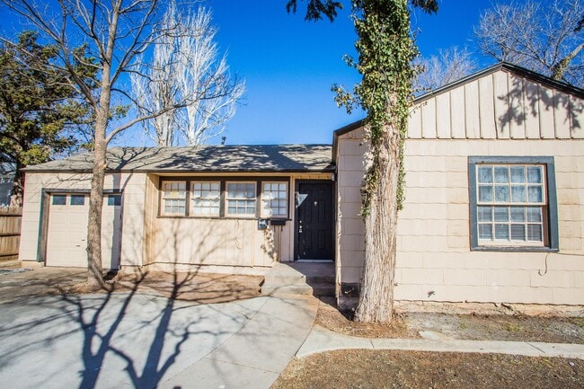 Building Photo - 2408 32nd St