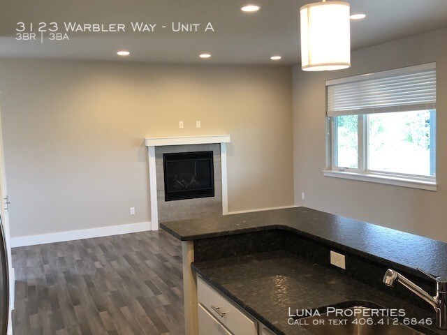 Foto del edificio - 3123 Warbler Way