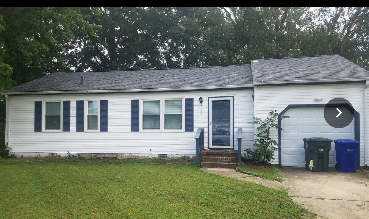 Foto principal - 103 Cardinal Ln