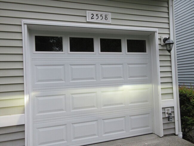 Foto del edificio - 2 Bedroom 2 Bath Condo in Dupont !!