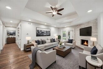 Building Photo - 6820 E Mockingbird Ln