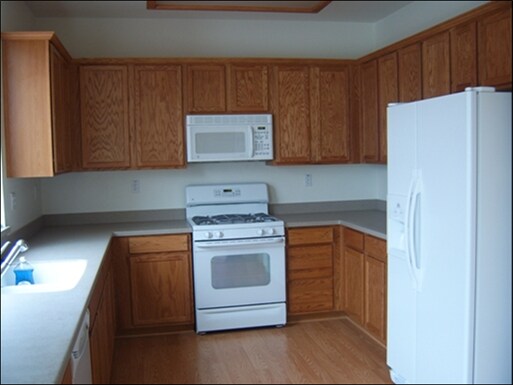 Foto del edificio - 2367 River Rock Dr