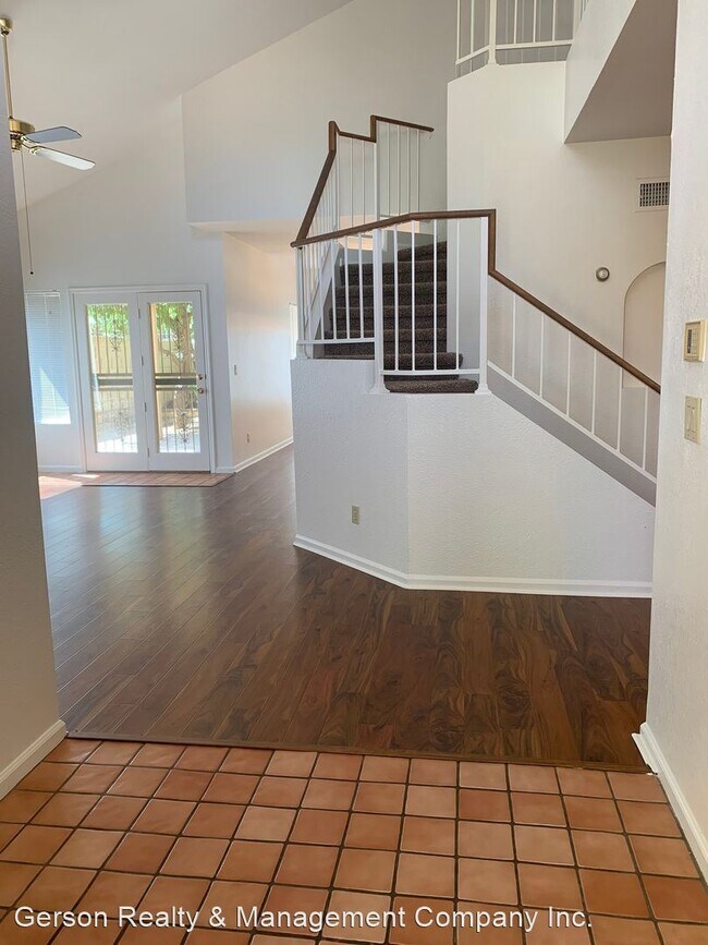 Building Photo - 3 br, 3 bath House - 23 E. La Vieve Lane