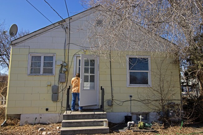 Photo - 445 N Cheyenne St