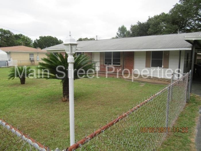 Primary Photo - 6104 Nashville Ave