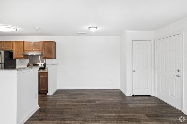 Elm 2BR, 1BA - 968SF - Dining Room - Princeton Woods