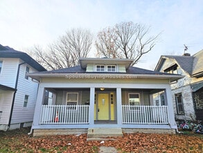 Building Photo - 3608 N Kenwood Ave