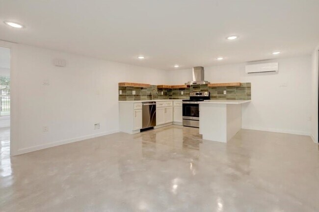 Foto del edificio - 808 Oakhurst St