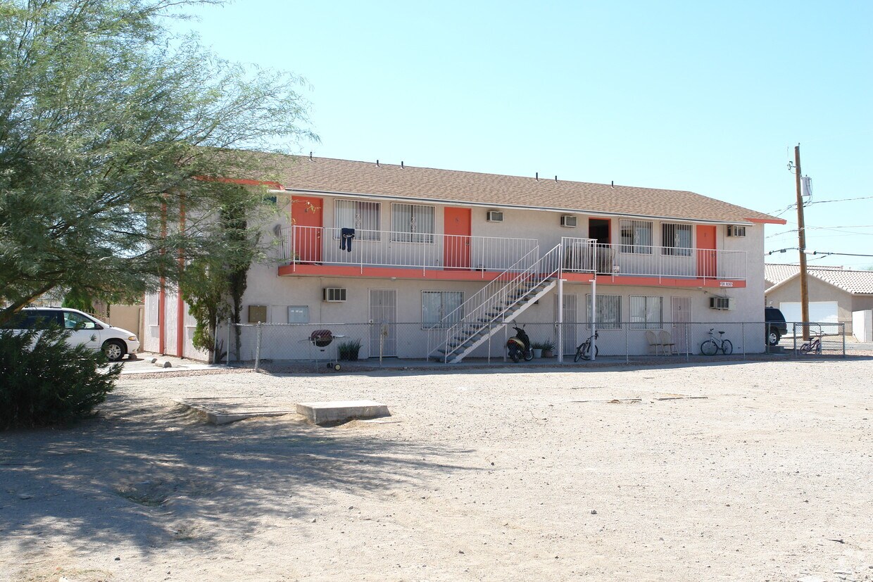 Foto principal - 1845 Harding St