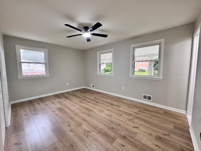 Foto del edificio - 4316 Josephine Ave