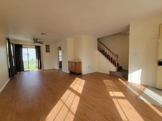 Foto del edificio - 1 Jodhpur Ct