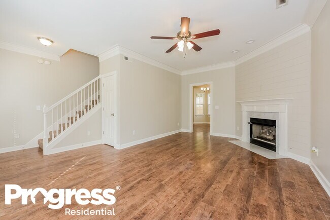 Foto del edificio - 145 Summerlake Pl