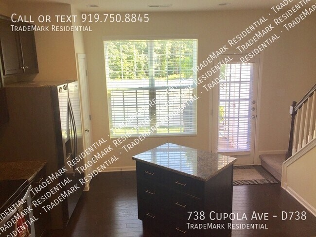 Building Photo - 738 Cupola Dr