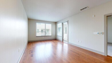 Interior Photo - 13th & Market