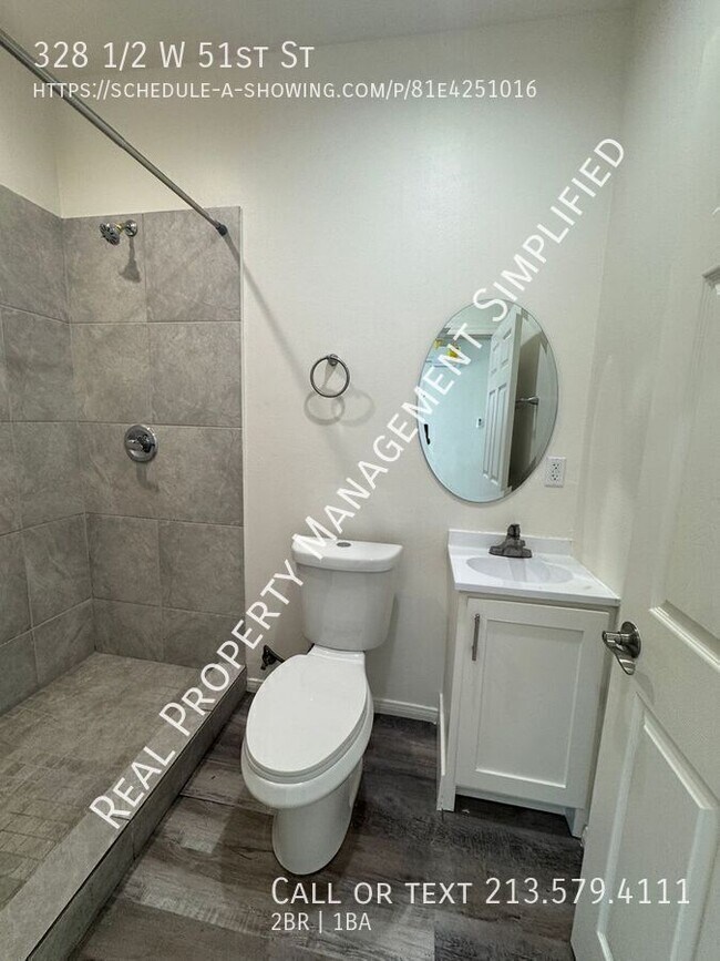 Foto del edificio - 328 W 51st St