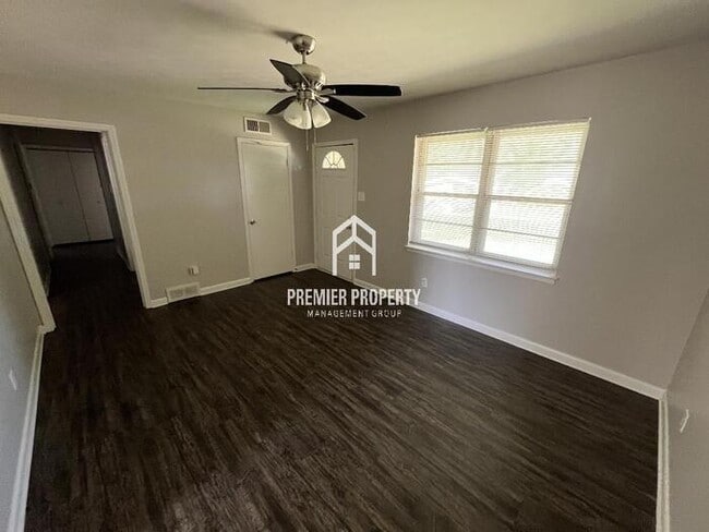 Photo - 3085 Capri St House