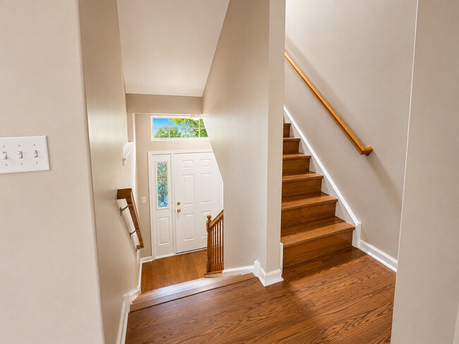 Building Photo - 505 Cary Woods Cir