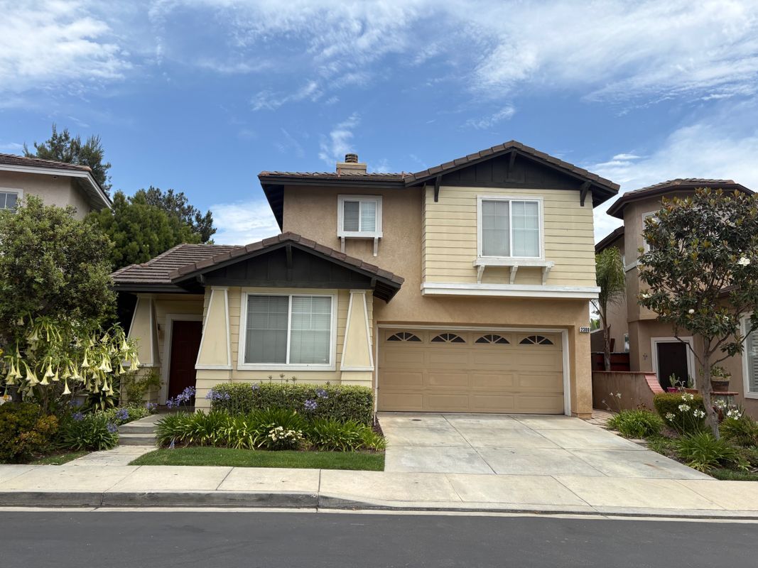 Foto principal - 2300 Jeans Ct
