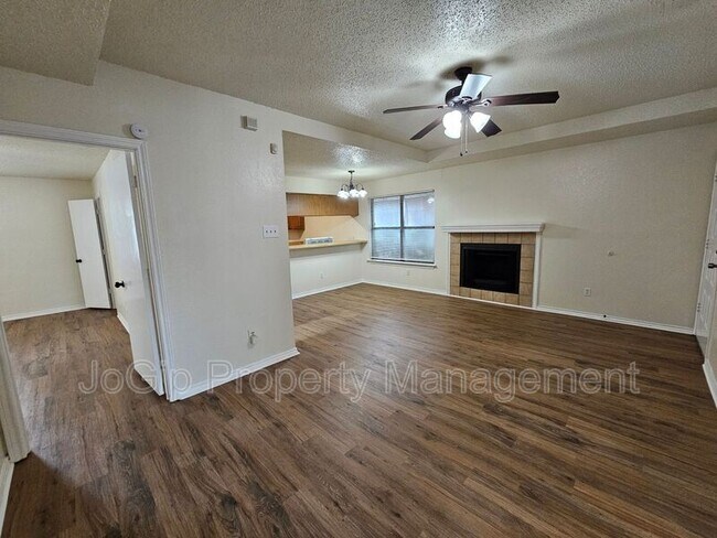 Foto del edificio - 311 Bryant Ln