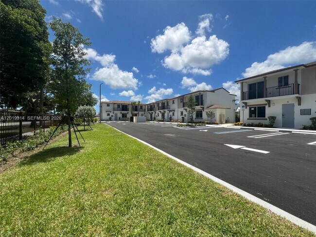 Foto del edificio - 199 Redland Rd