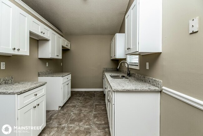 Foto del edificio - 831 Rosewood Circle, Jonesboro, GA 30238