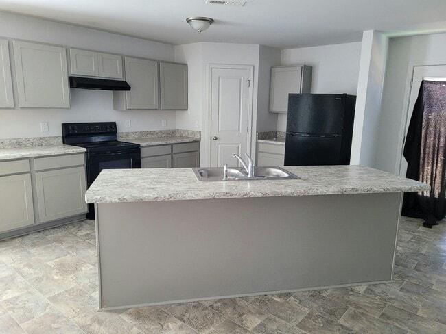 Building Photo - 285 Riley Wy