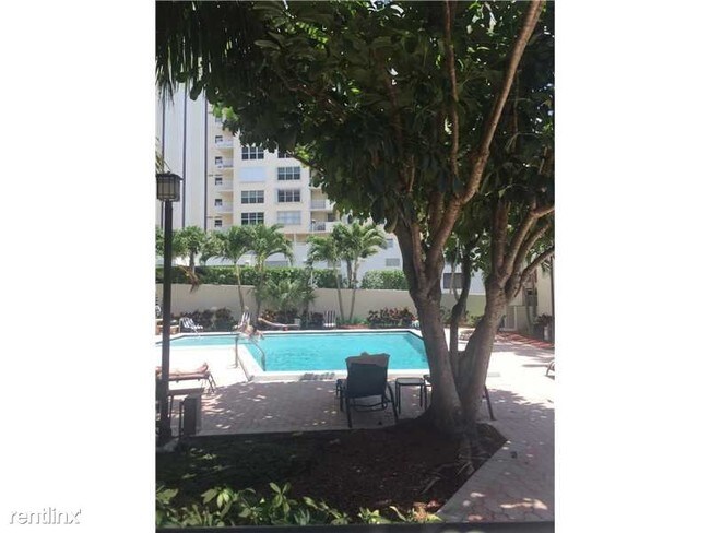 2 br, 2 bath Condo - 3031 N Ocean Blvd k41 photo'