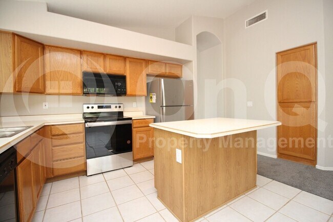 Foto del edificio - 8150 E Portobello Ave