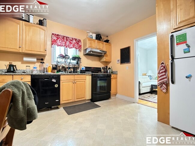 Photo - 157 Murdock St Apartment