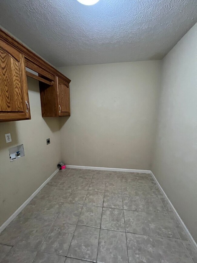 Foto del edificio - Great location in Nixa 3 bedroom 2 full bathrooms