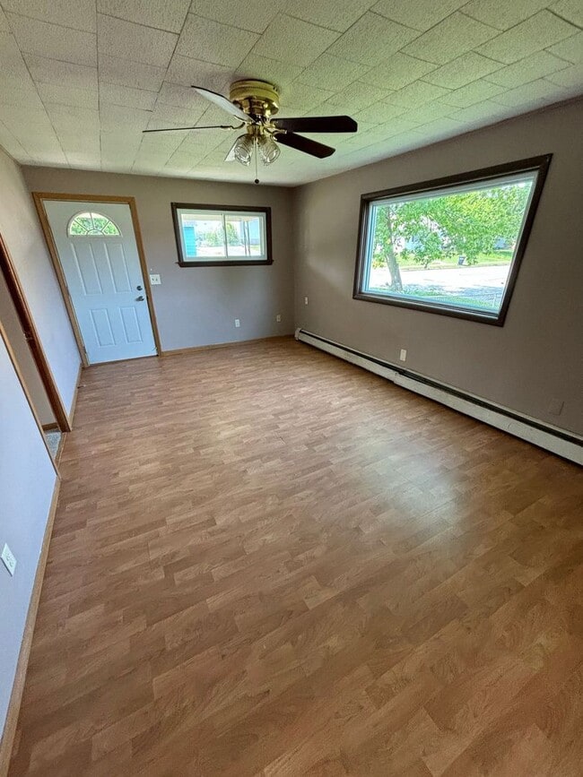Building Photo - 1034 Pinos St
